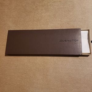 LOUIS VUITTON brown tie box